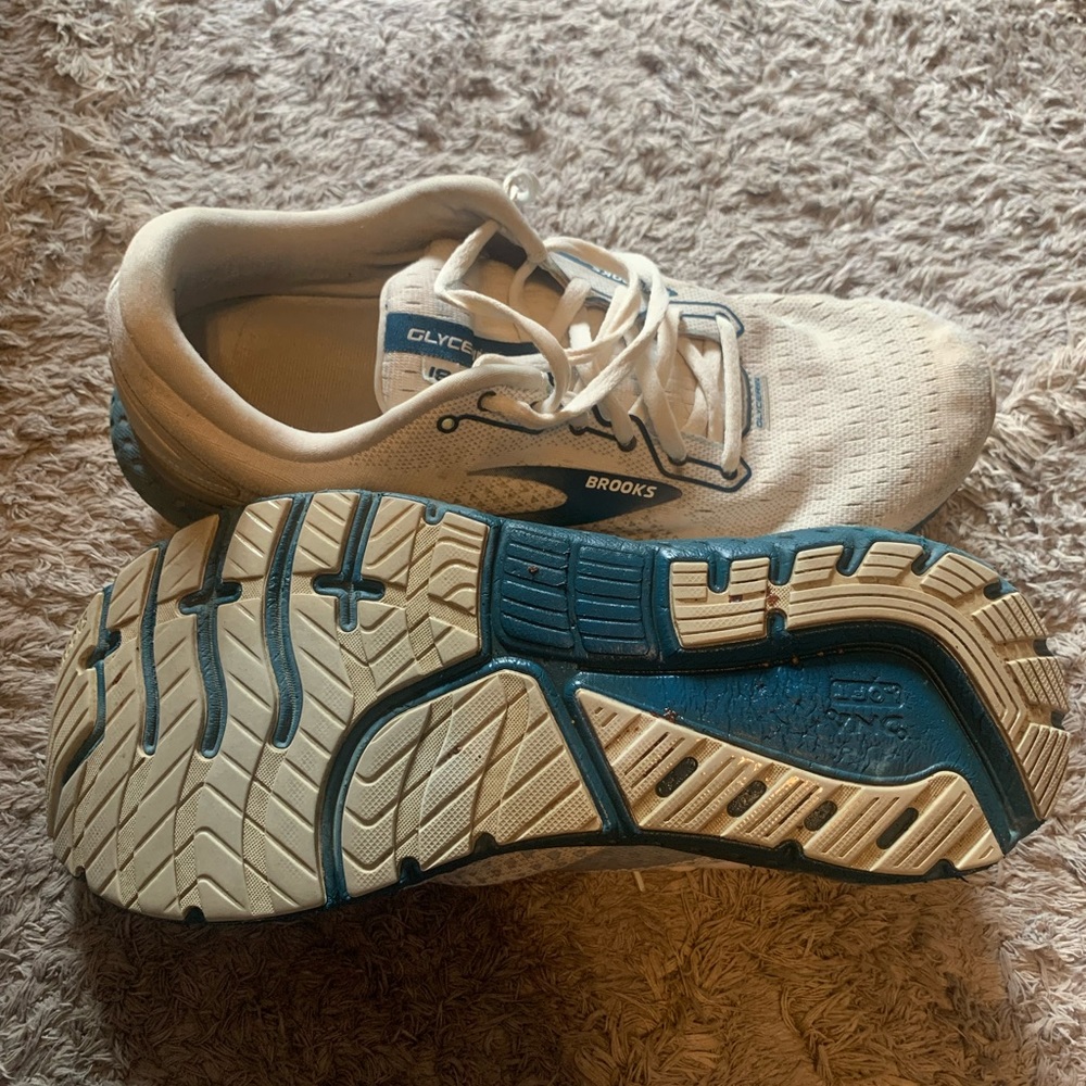 White and blue brooks running size 10